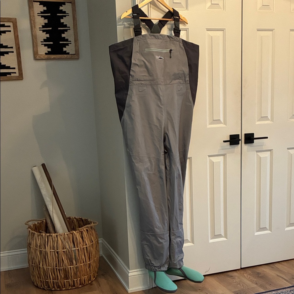 Patagonia Gray and Black Chest Waders